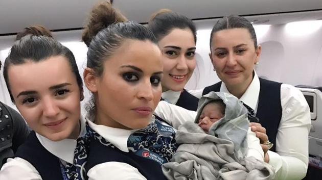 Cabin crew of the Turkish Airlines flight with baby Kadiju(Turkish Airlines) Cabin crew of the Turkish Airlines flight with baby Kadiju(Turkish Airlines)