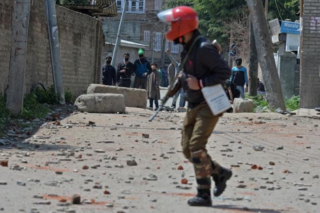 The violence affected the overall voting percentage in the valley. (TAUSEEF MUSTAFA / AFP)