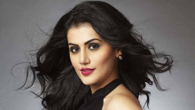 Taapsee Pannu says that she still feels like an outsider in Bollywood.(HT Photo)