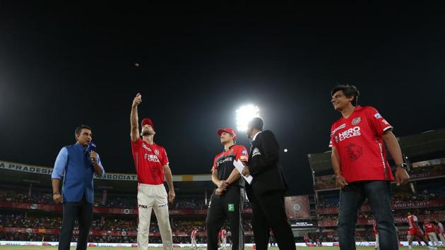 Royal Challengers Bangalore won the toss and chose to bat as they brought in AB de Villiers for his first game in the 2017 IPL. (BCCI)