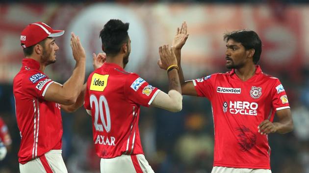 Sandeep Sharma and Varun Aaron continued to restrict RCB. (BCCI)