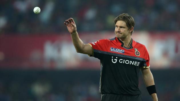 Shane Watson had an off day in both the field and with the ball as RCB struggled. (BCCI)
