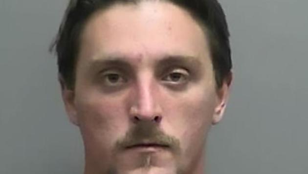 Joseph Jakubowski on April 4 allegedly robbed a gun shop and sent an anti-government manifesto to US President Donald Trump.(AFP Photo)