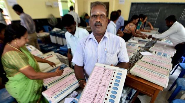 Election commission has put on hold by-election in RK Nagar assembly constituency following allegation of money being distributed among voters.(PTI Photo)