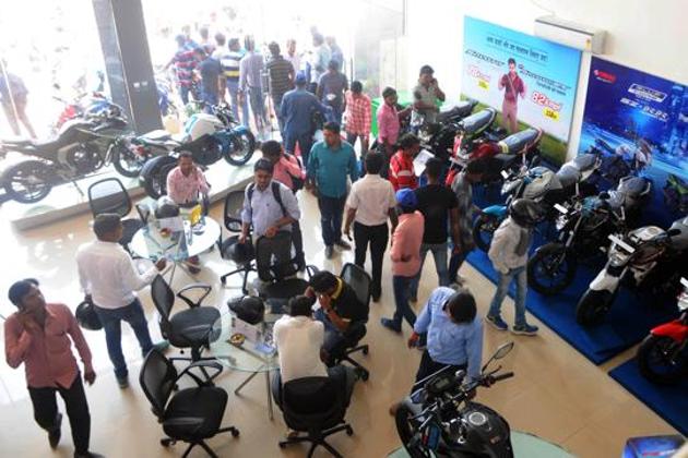 The police have recovered 28 two-wheelers from their possession including other seizures totally estimated to be worth Rs 29.93 lakh from their possession. (Hindustan Times) The police have recovered 28 two-wheelers from their possession including other seizures totally estimated to be worth Rs 29.93 lakh from their possession. (Hindustan Times)