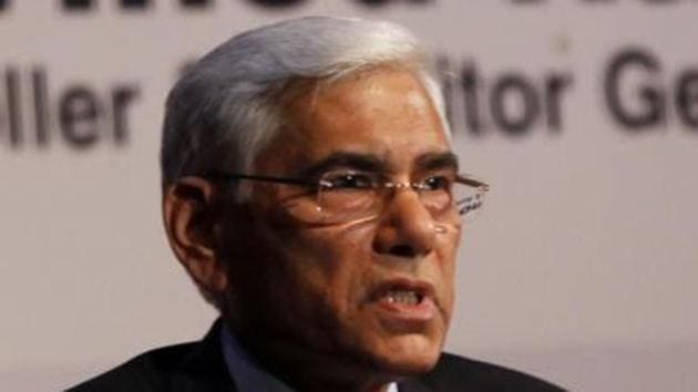 Vinod Rai, the chief of the Committee of Administrators (CoA) for the BCCI, took an indirect dig at Ravi Shastri for labelling this years’ pay hike as ‘peanuts’.(HT Photo)