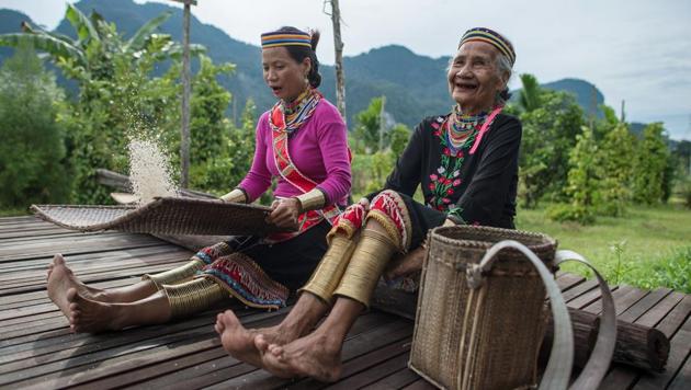 These coiled gold-coloured rings are made of copper. (Mohd RASFAN / AFP)
