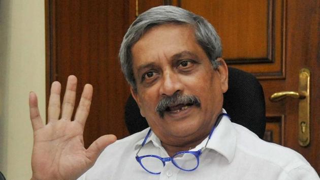 Goa chief minister Manohar Parrikar addressing a press conference to brief about the liquor vending issue in Panaji. He said that there is no controversy about holding parties after 10 pm as there is a legal ban.(PTI) Goa chief minister Manohar Parrikar addressing a press conference to brief about the liquor vending issue in Panaji. He said that there is no controversy about holding parties after 10 pm as there is a legal ban.(PTI)