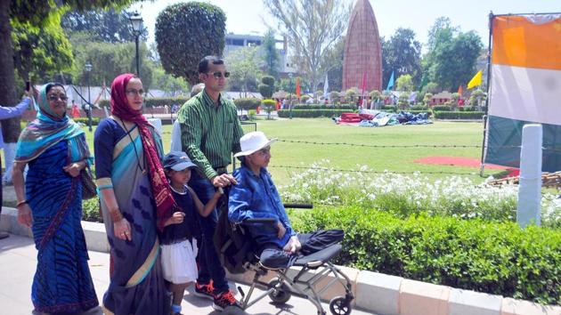 Visitors at the Jallianwala Bagh in Amritsar.(HT Photo)