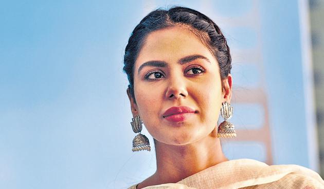 Sonam Bajwa at the HT office in SAS Nagar on Thursday, the eve of her latest release ‘Manjey Bistrey’. (Keshav Singh/HT)