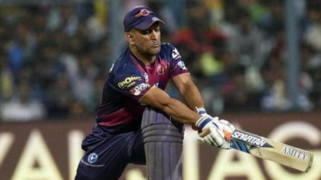 Mahendra Singh Dhoni, former Rising Pune Supergiant skipper, has scored just 28 runs so far in 2017 Indian Premier League.(Hindustan Times)