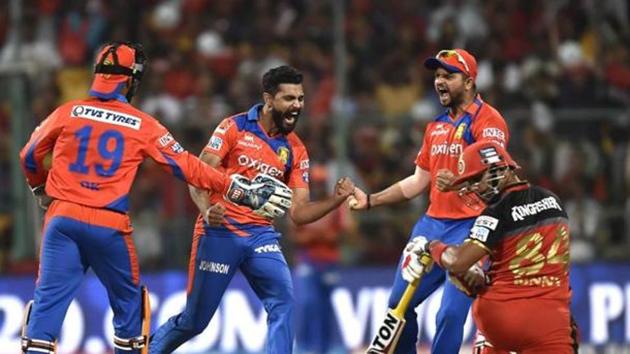 Ravindra Jadeja is expected to play Gujarat Lions’ third game of 2017 Indian Premier League vs Rising Pune Supergiant on Friday.(Hindustan Times)