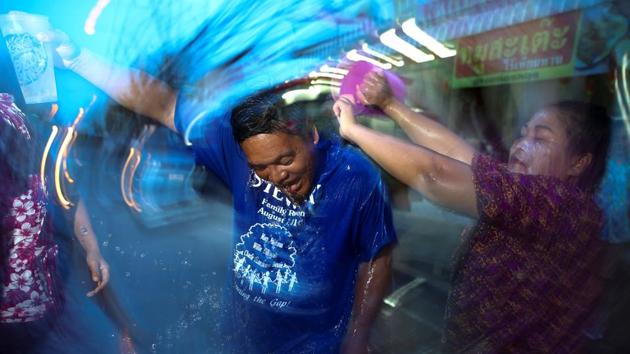 A water fight in progress at Songkran Festival celebrations in Bangkok on April 13, 2017. Locals and visitors are not spared from being doused with water during the three-day national festival held throughout Thailand. (REUTERS)