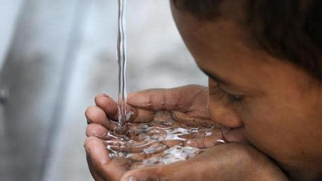 Worldwide, the global health body said, almost two billion people use a source of drinking water contaminated with faeces, putting them at the risk of contracting cholera.(HT File Photo)