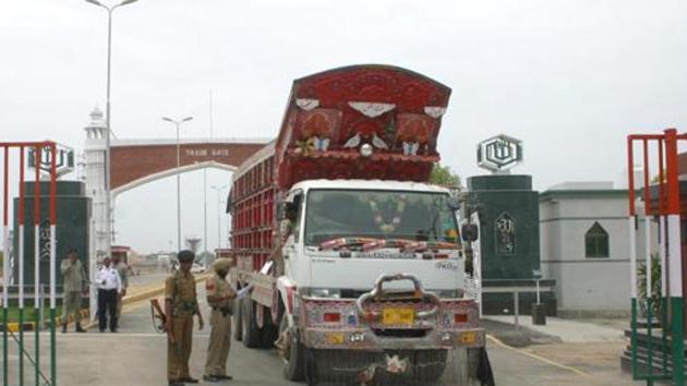 In the first eight months of the current fiscal year, Pakistan recorded a trade deficit of $672 million with India. (HT File Photo) In the first eight months of the current fiscal year, Pakistan recorded a trade deficit of $672 million with India. (HT File Photo)