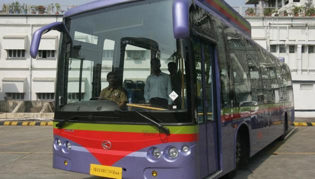 In 2016, BEST suffered a monthly loss of Rs6.86 crore owing to AC buses. (HT FILE) In 2016, BEST suffered a monthly loss of Rs6.86 crore owing to AC buses. (HT FILE)