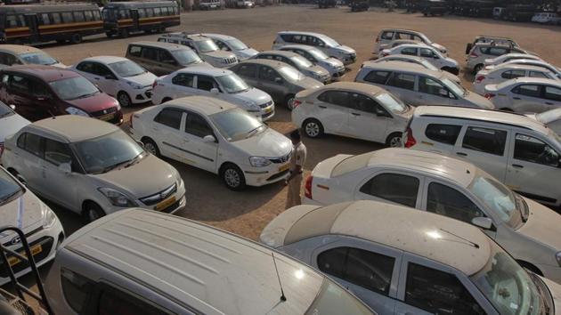 Over three months, the men lured four-wheeler owners by asking them to give their cars on rent for tourists at Mumbai’s Grand Hyatt hotel.(Praful Gangurde)