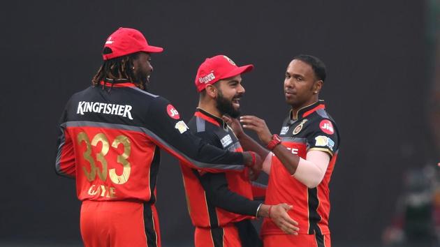 Samuel Badree went on to take a hattrick on debut, finishing with an incredible 4/9 during the IPL 2017 match between Royal Challengers Bangalore and Mumbai Indians. (BCCI)