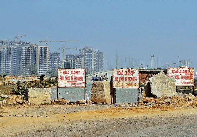 PWD minister and Gurgaon MLA Rao Narbir Singh said he has asked officials of the Huda to open the rail overbridge for commuters next month. (Parveen Kumar/HT Photo) PWD minister and Gurgaon MLA Rao Narbir Singh said he has asked officials of the Huda to open the rail overbridge for commuters next month. (Parveen Kumar/HT Photo)