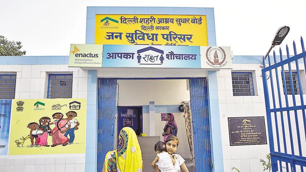 Rajasthan built 26.87 lakh individual toilets in rural areas under the Swachh Bharat Mission in 2016-17, reveals the union ministry of drinking water and sanitation data.(Hindustan Times) Rajasthan built 26.87 lakh individual toilets in rural areas under the Swachh Bharat Mission in 2016-17, reveals the union ministry of drinking water and sanitation data.(Hindustan Times)