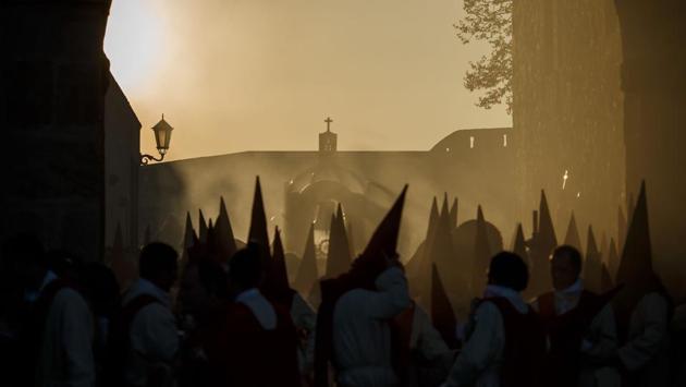 Penitents from the ‘Real Hermandad del Santisimo Cristo de las Injurias - El Silencio’ brotherhood prepare for a procession during Holy Week in the northwestern Spanish city of Zamora on April 12, 2017. Christian believers around the world mark the Holy Week of Easter in celebration of the crucifixion and resurrection of Jesus Christ. (CESAR MANSO / AFP)