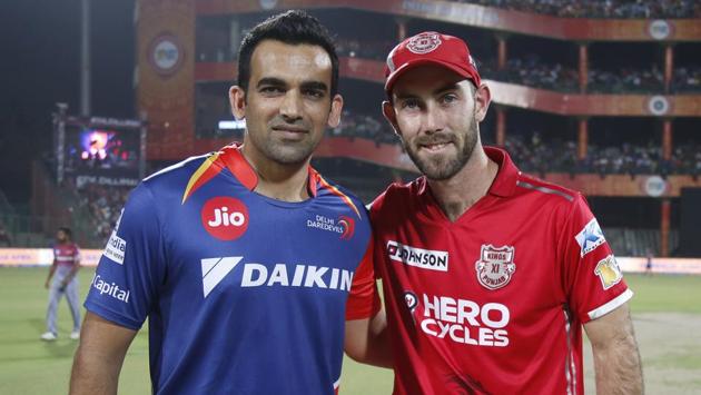 Delhi Daredevils captain Zaheer Khan (left) won the toss and elected to bat. Here, Khan and Kings XI Punjab captain Glenn Maxwell pose ahead of the match. (BCCI)
