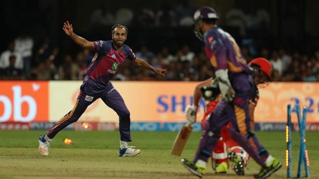 Imran Tahir took the important wicket of AB de Villiers. (BCCI) 