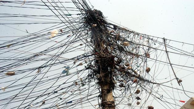 The DHBVN has lodged 2,450 police complaints of power theft between April 1, 2016 and March 31, 2017. (HT Photo) The DHBVN has lodged 2,450 police complaints of power theft between April 1, 2016 and March 31, 2017. (HT Photo)