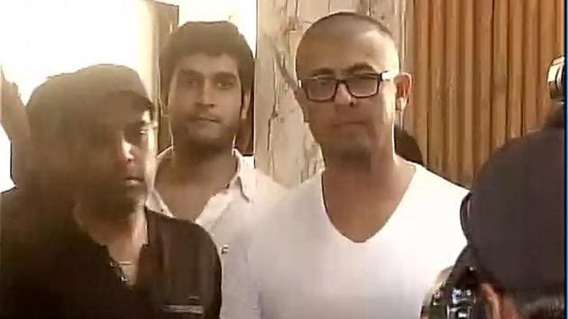 Sonu Nigam has shaved his head.(ANI)