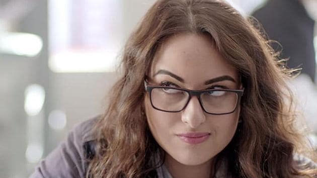 Sonakshi Sinha is a bumbling journo in Noor.