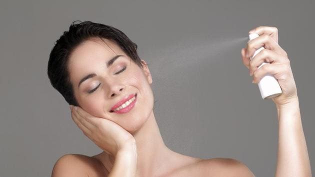 Most toners available in the market have alcohol and salicylic acid that leave the skin dry and patchy.(iStock)