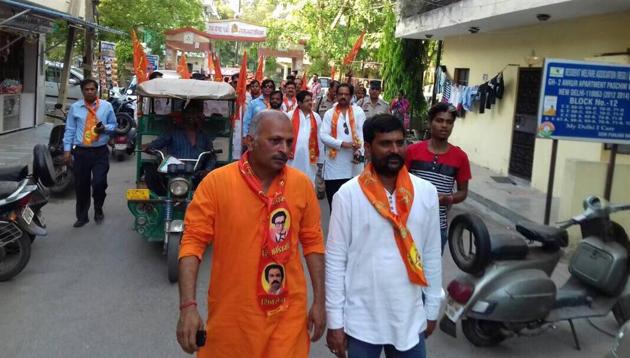 Shiv Sena candidate Sanjeev Sahay campaigning in Paschim Vihar.