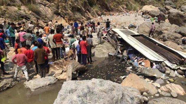 Himachal bus tragedy: Of 45 dead, nine bodies still unidentified ...