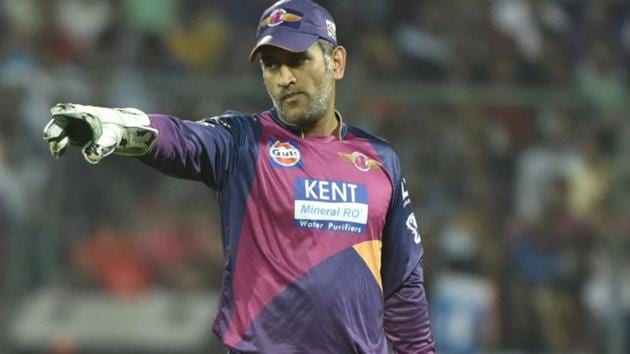 Mahendra Singh Dhoni is currently playing for Rising Pune Supergiant in 2017 Indian Premier League.(Hindustan Times)