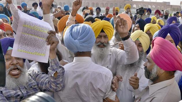 Sajjan’s Amritsar visit had its fair share of controversy with members of SAD (Amritsar) raising the slogans against the SGPC during his Golden Temple visit. (Gurpreet Singh)