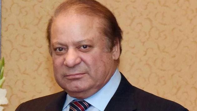 The Pakistani media reported that three judges felt further investigation was needed, while two judges said Prime Minister Nawaz Sharif should be disqualified.(AFP file)