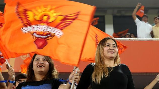 Jwala witnessed SRH’s sixth match of the season with her sister (to her right).   (BCCI ) 