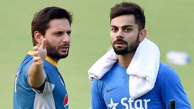 Shahid Afridi was overwhelmed by Virat Kohli-led Indian cricket team’s gift after his retirement.(PTI)