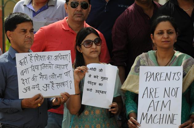 Parents have up in arms in Gurgaon over the steep fee hike in schools.(File Photo)