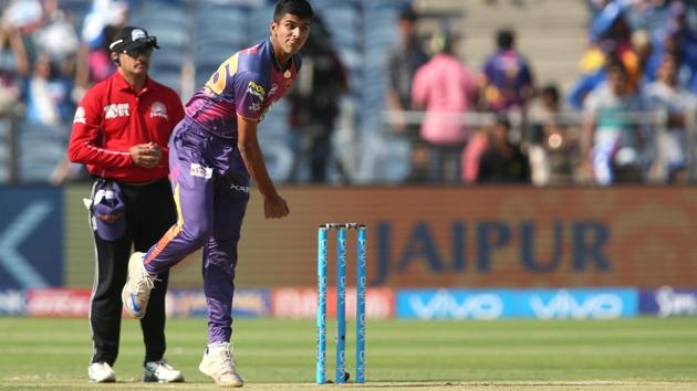 Washington Sundar of Rising Pune Supergiant sends down a delivery during the 2017 Indian Premier League match against Sunrisers Hyderabad at the MCA Stadium in Pune on Saturday. (BCCI) Washington Sundar of Rising Pune Supergiant sends down a delivery during the 2017 Indian Premier League match against Sunrisers Hyderabad at the MCA Stadium in Pune on Saturday. (BCCI)