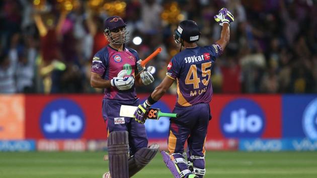 Mahendra Singh Dhoni’s unbeaten 34-ball 61 helped Rising Pune Supergiant clinch a last-ball thriller vs Sunrisers Hyderabad by six wickets at the Maharashtra Cricket Association Stadium. (BCCI )