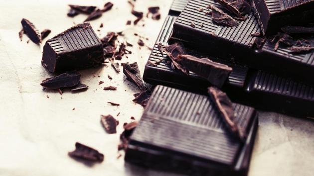 Researchers say that epicatechin, a flavonol found in dark chocolates, helps in improving memory and anxiety levels.(Shutterstock)