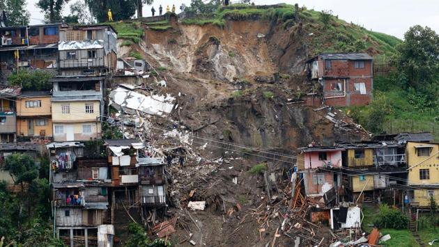 General view after mudslides in Manizales, Caldas department in Colombia on April 19, 2017. (AFP) General view after mudslides in Manizales, Caldas department in Colombia on April 19, 2017. (AFP)