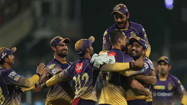 Nathan Coulter-Nile of Kolkata Knight Riders celebrates after dismissing Royal Challengers Bangalore captain Virat Kohli. Catch full cricket score of Kolkata Knight Riders vs Royal Challengers Bangalore here.(BCCI)