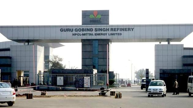 A view of Guru Gobind Singh Refinery in Bathinda.(HT Photo)