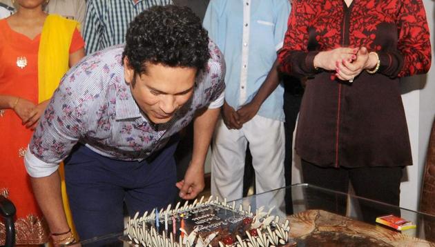 Indian cricketer Sachin Tendulkar celebrating his 35th birthday by cutting  a cake in Chennai... | The Hindu Images
