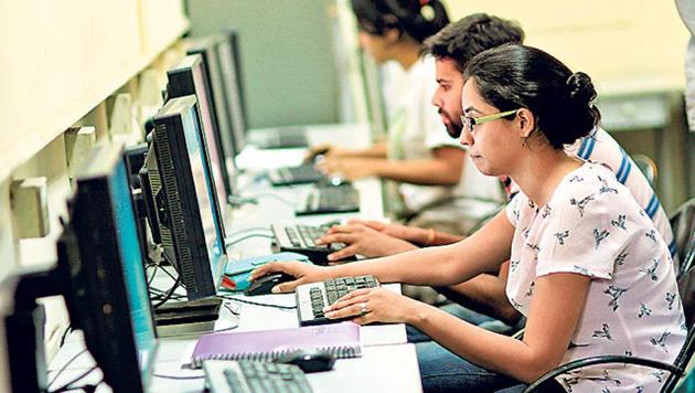 Students of English literature in Delhi University will be taught to write Facebook posts.(Arun Sharma/HT Photo)