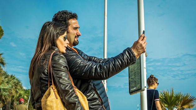 5 simple tricks for flawless selfies(Pexels)