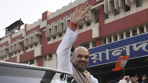 BJP chief Amit Shah at Sealdah station in Kolkata on Wednesday, during his three-day visit to West Bengal. (Samir Jana/HT PHOTO) BJP chief Amit Shah at Sealdah station in Kolkata on Wednesday, during his three-day visit to West Bengal. (Samir Jana/HT PHOTO)