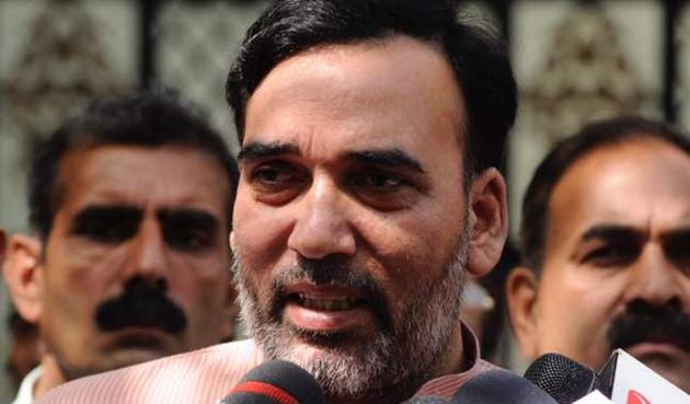 Delhi labour minister Gopal Rai speaking to media after MCD election result on Wednesday.(Burhaan Kinu/HT Photo)